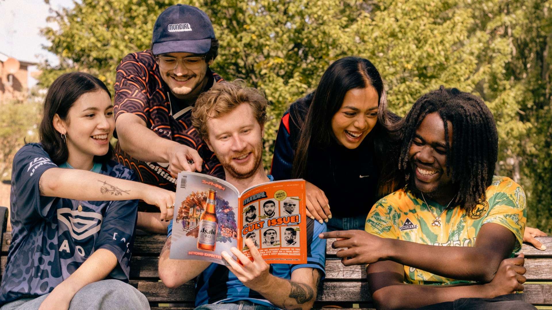 男足的深远 男足的深远